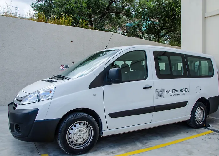 哈乐帕酒店 4* 干尼亞