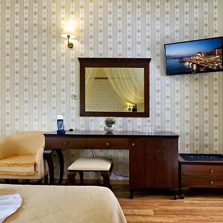 Halepa Hotel