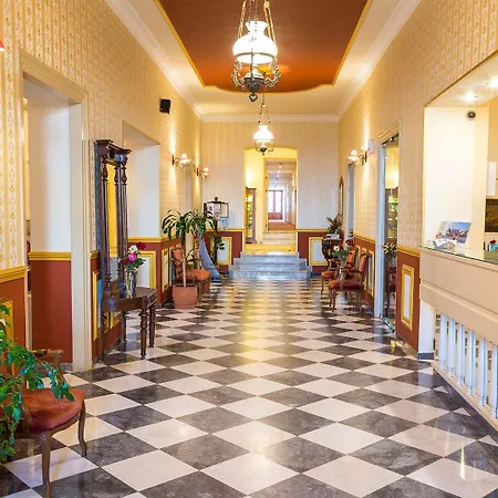 Halepa Hotel