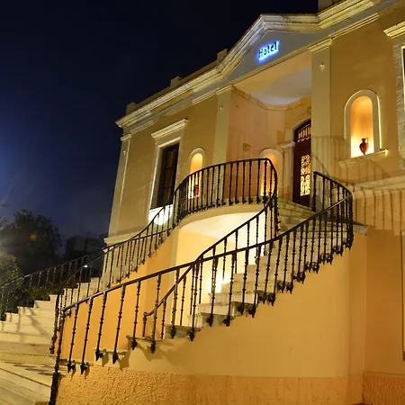 Halepa Hotel 4*