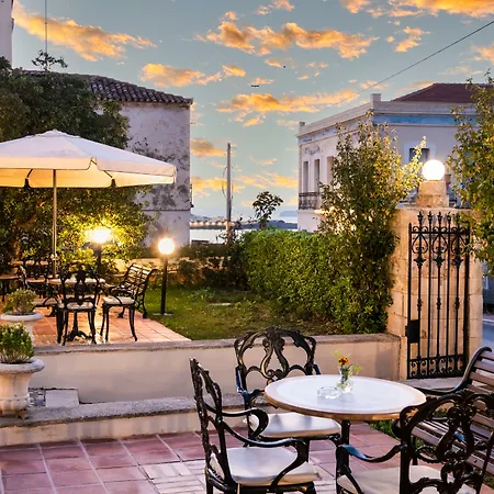 Halepa Hotel 4*