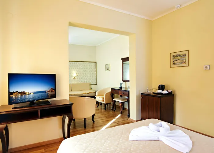 Halepa Hotel 4*
